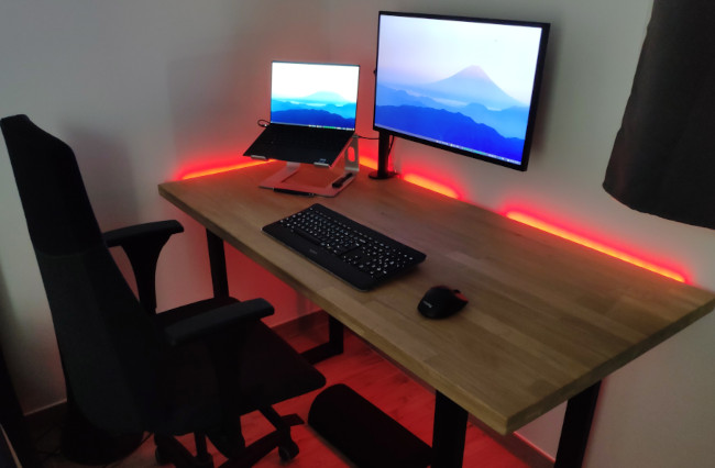 Pimped desk